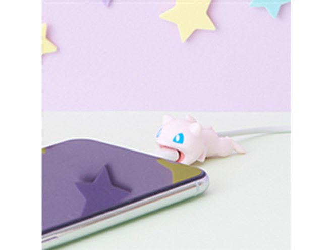 ポケモン」コラボのLightningケーブルアクセサリー、ミュウとカビゴン