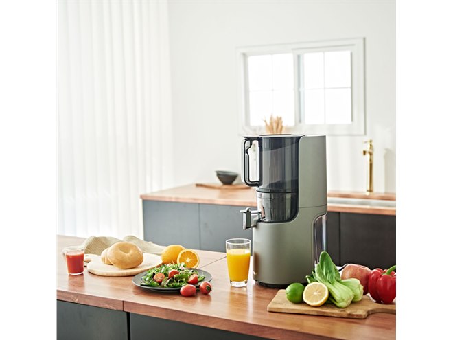 ヒューロム、内径136mmの「メガホッパー」搭載のスロージューサー