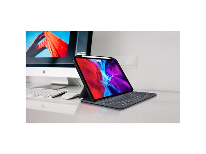 SwitchEasy、別売り「Smart Keyboard Folio」を重ねて装着できるiPad