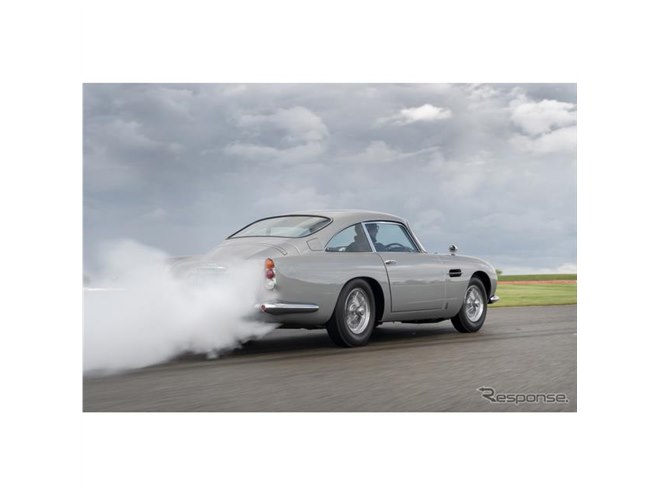 アストンマーティンが「DB5 ボンドカー」を復刻、最初の1台が完成…秘密