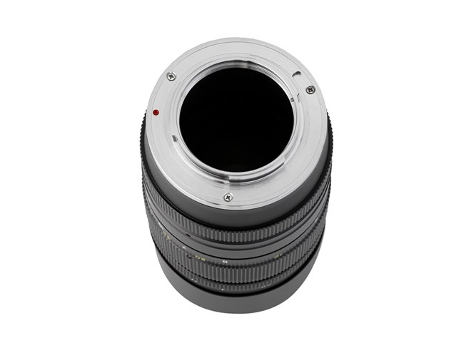 中一光学、「CREATOR 35mm F2/85mm F2/135mm F2.8 II」にXマウント追加