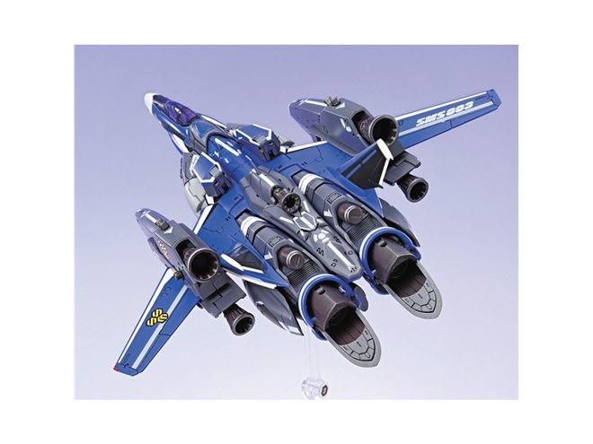 AOSHIMA、VFガールに「マクロスF VF-25G スーパーメサイア クラン