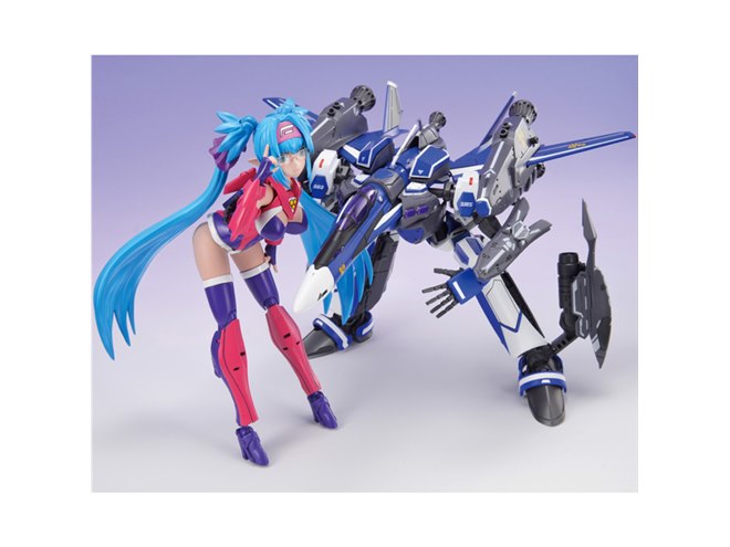 AOSHIMA、VFガールに「マクロスF VF-25G スーパーメサイア クラン