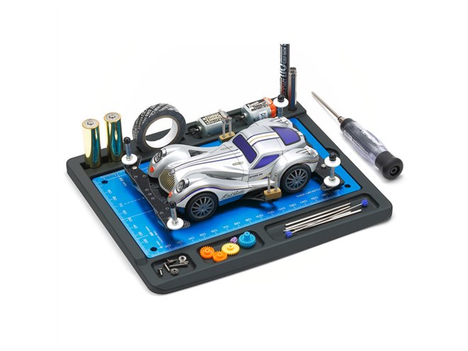 タミヤ、「ミニ四駆 HGメンテナンスベース ダークレッド」を9/19