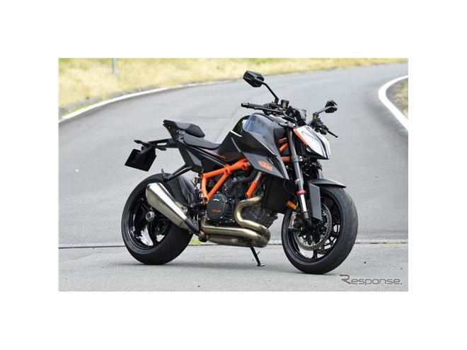 KTM 1290スーパーデュークR＆GT 試乗】ジキルとハイド？似て非なる兄弟