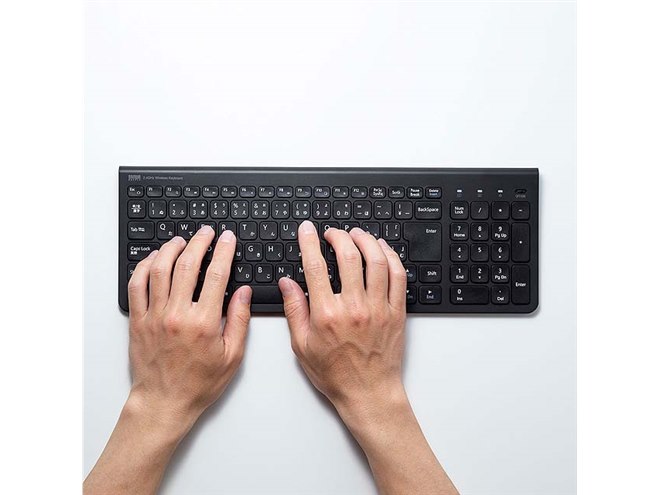 サンワ、静音ブルーLEDマウス付き薄型ワイヤレスキーボード - 価格.com