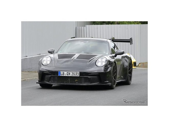 リアウィングがデカすぎる！ポルシェ 911 GT3 RS、新型