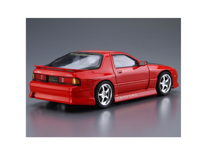BNスポーツのフルエアロ仕様を再現した「マツダ・RX-7 FC3S」1/24模型