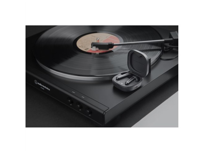 SOUNDPEATS、機種を選ばず左右同時接続できる完全ワイヤレスイヤホン