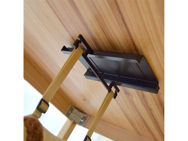 サンコー、“足元こたつ”ヒーターを内蔵した空中ブランケット