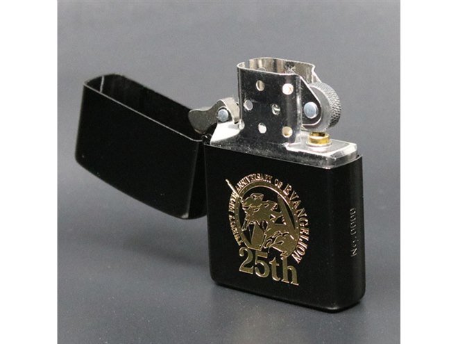 未使用　25周年記念 zippo ジッポー　エヴァンゲリオン　初号機　エヴァ ZIPPO エヴァZIPPO エヴァンゲリオン 25周年記念 限定ジッポ シリアル
