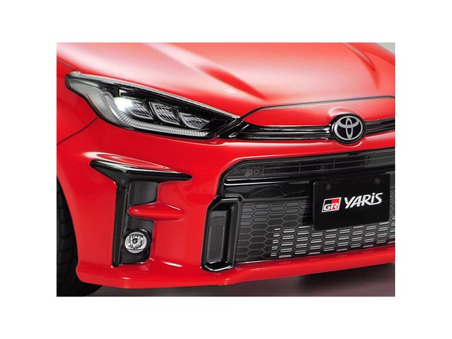 XBトヨタGRヤリス (M-05シャーシ) ホワイト 電動完成ラジコンカー