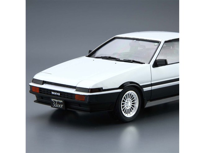 AOSHIMA、リトラクタブルヘッドライトを開閉できる「トヨタ AE86