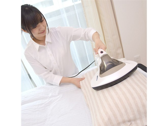 サンコー、約65度の温風と毎分4800回の高速振動でダニを退治する布団