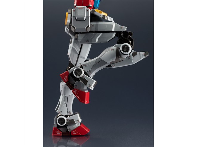 GUNDAM FACTORY YOKOHAMA」RX-78F00 ガンダムが「超合金 GUNDAM FACTORY YOKOHAMA」RX-78F00 ガンダムが「超合金
