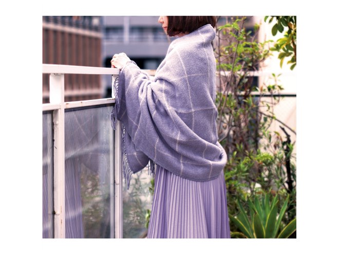 小泉成器、肩掛け・ひざ掛けの2Wayで使える「USBショールブランケット
