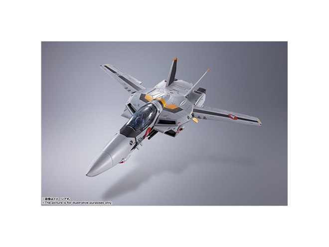 バンダイ、ロイ・フォッカー付属の「DX超合金 初回限定版VF-1S