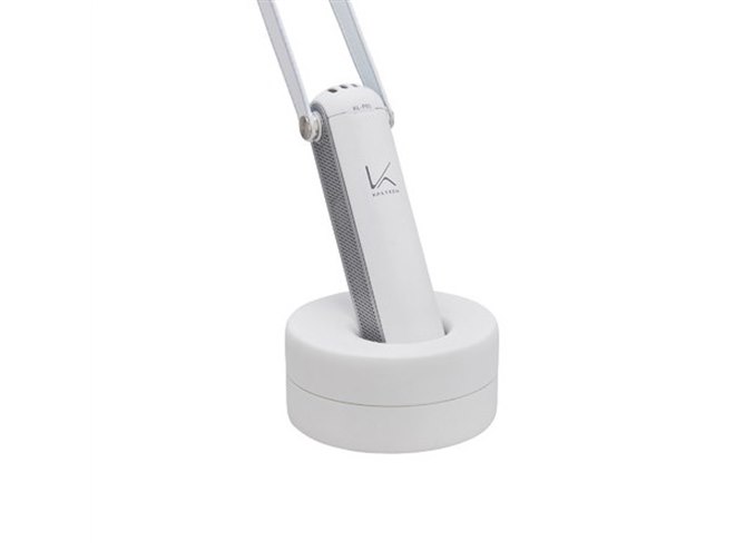 首にかけられる空気清浄機「MY AIR」が発売、3色展開で充電スタンド