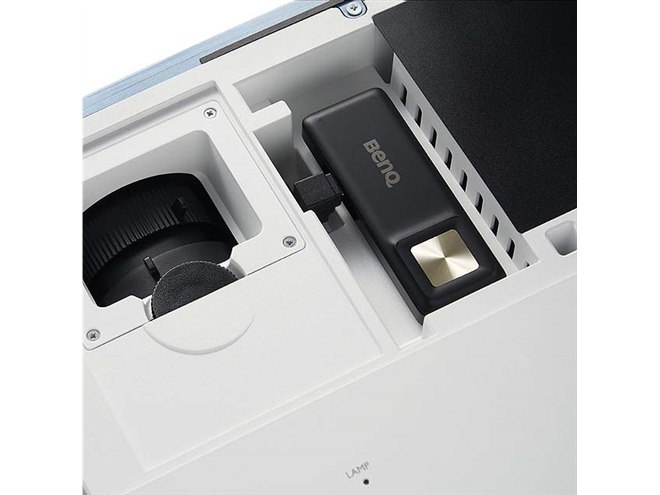 BenQ HT3550i 4K プロジェクター（純正交換ランプ付属） BenQ、Android TVを搭載した4Kプロジェクター「HT3550i」「TK850i