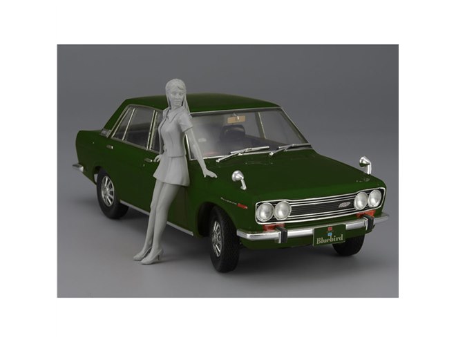 ハセガワ、女性フィギュア付き「ブルーバード1600SSS」1/24模型 - 価格.com