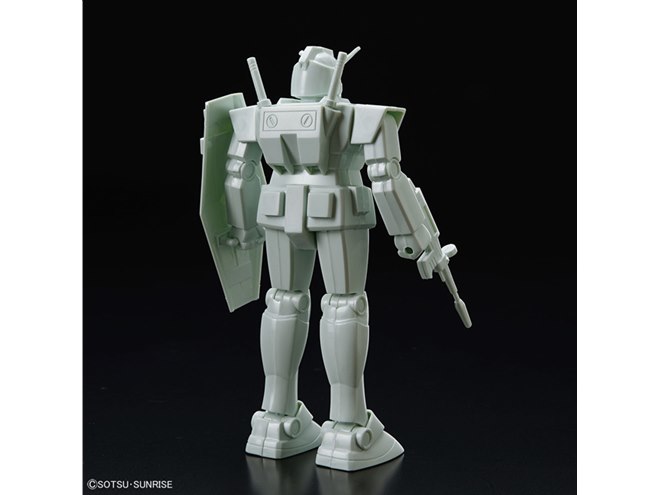 バンダイ、ガンプラ「1/144 RX-78-2 ガンダム」進化の軌跡を追っ