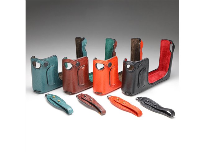 INDUSTRIA、「ライカQシリーズ」専用のストラップ付きレザー