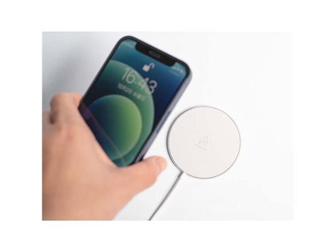 MPOW、マグネット機構を搭載したワイヤレス充電器「Wireless Fast 