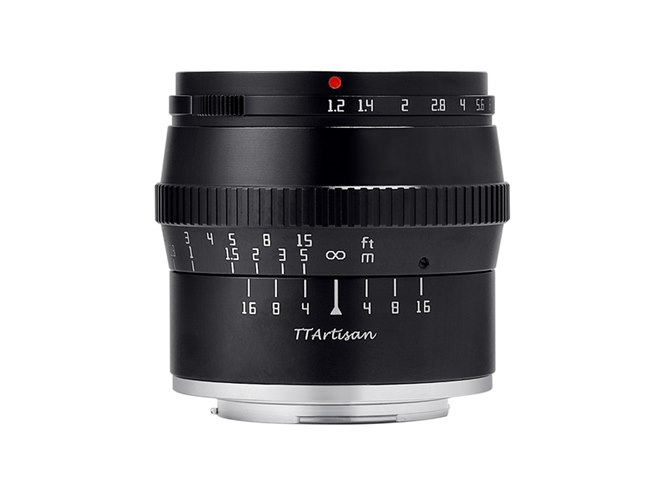 TTArtisan 50mm F1.2 Tilt　単焦点レンズ Amazon.co.jp: TTArtisan 50mm F1.2 Eマウント 単焦点レンズ APS