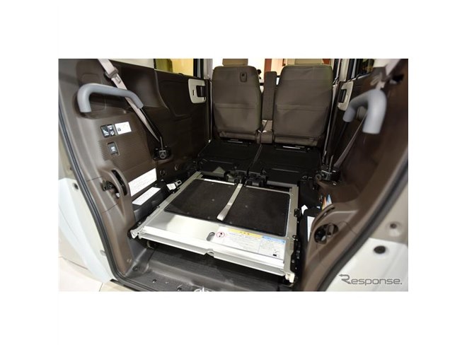 ホンダ N-BOX 改良新型】車いす仕様車はシート格納方法と日常での実用 