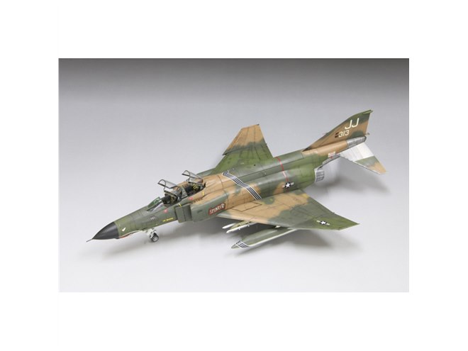 ファインモールド、ベトナム戦争時の米空軍「F-4E 戦闘機」（前期型