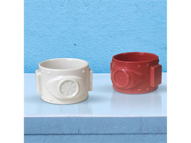 日本酒仮面ライダー１号&２号７２０ml２本セット 変身ベルト型お猪口(白・紅)付 仮面ライダー」1号＆2号をイメージした日本酒セット、変身ベルト