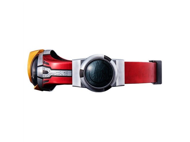 仮面ライダーアギト」20周年記念、変身ポーズを感知する「CSMオルタ