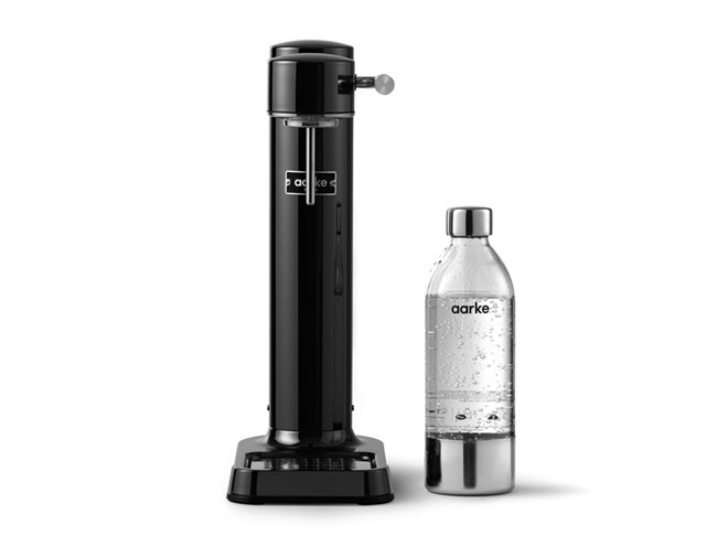 アールケ、ソーダマシン「Carbonator 3」に新色クロームブラックを限定