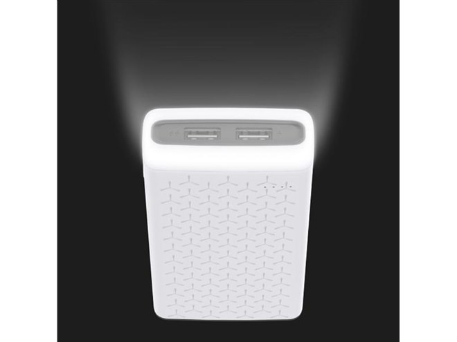 ドン・キホーテで「LEDライト付きモバイルバッテリー」2機種が