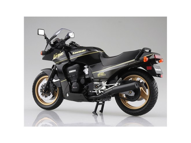 アオシマ　Kawasaki GPz900R AOSHIMA、全長180mmの「KAWASAKI GPZ900R」3色を5月発売 - 価格.com