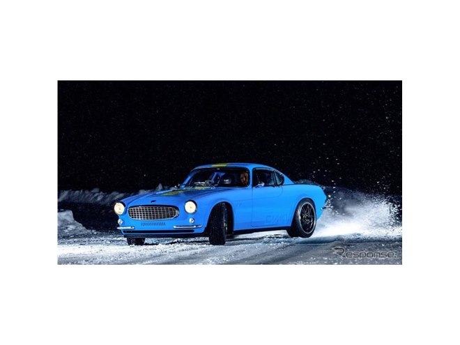 ボルボの名車『P1800』、420馬力ターボ搭載で甦る…雪上ドリフト ボルボの名車『P1800』、420馬力ターボ搭載で甦る…雪上ドリフト