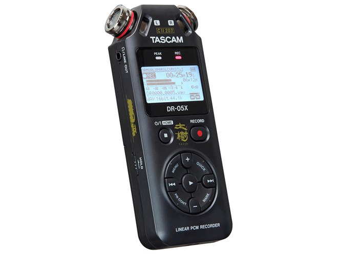 TASCAM×東武鉄道、「SL大樹」仕様のリニアPCMレコーダーなど3製品を