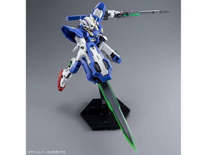 バンダイ、GNロングライフル装備の「MG ガンダムエクシア リペアIII