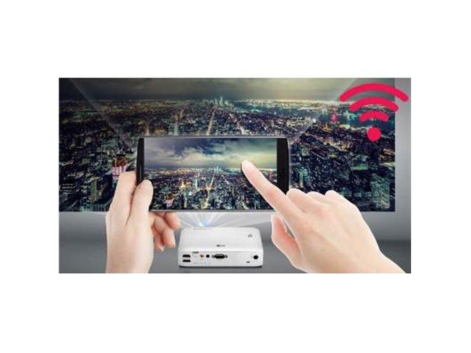 LG、100型の大画面で最大2.5時間再生可能なポータブル