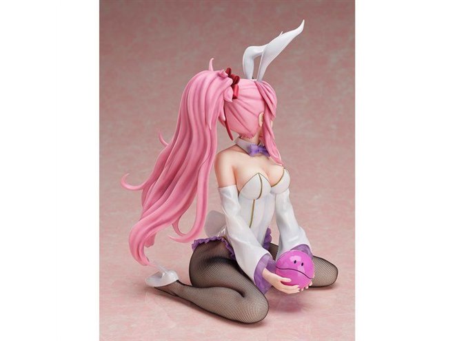 ガンダムSEED」“大スケールならでは布製の網タイツ”バニーVer.でラクス