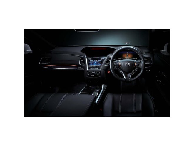 ホンダの「自動運転レベル3」対応モデル「レジェンド ハイブリッドEX