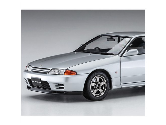 R32スカイラインGT-R」前期型が1/24模型に、ダクト穴なしのフロントバンパーを追加 - 価格.com