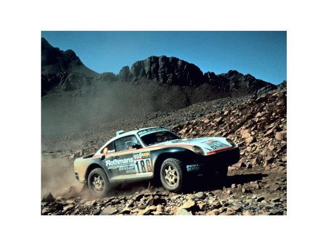 フェアレディZ オフロード仕様、横浜ゴムが制作…ロスマンズ・ポルシェ