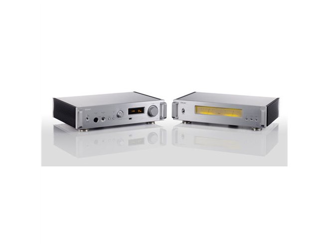 TEAC、Referenceシリーズ初のフルサイズ・セパレートコンポ「AP-701
