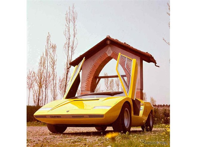 ランボルギーニ『カウンタック』50周年…びっくりしたなあ、もう - 価格.com