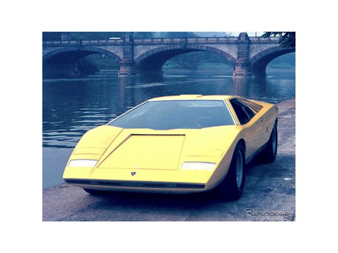 ランボルギーニ・カウンタック LP500 後期型 1971年モデル ランボルギーニ『カウンタック』50周年…びっくりしたなあ、もう