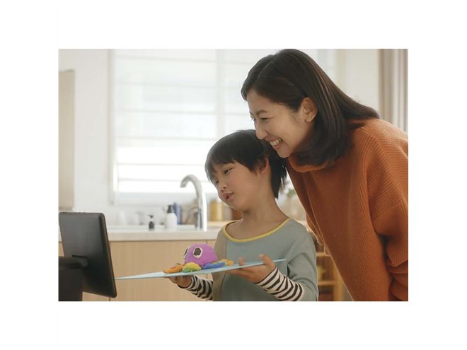 Amazon、350度回転するモーション機能付き「Echo Show 10」 - 価格.com