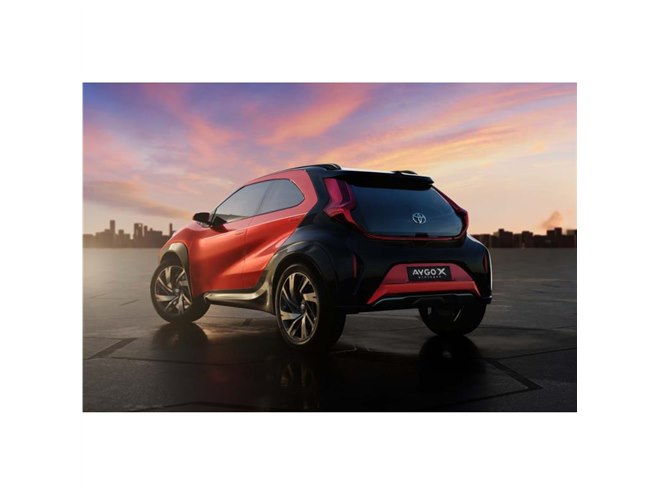 トヨタが次世代のAセグメント車の姿を示唆するコンセプトモデル公開