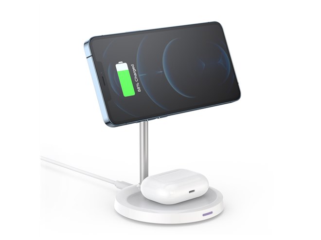 MEDIK、2台同時充電できる「2in1 MagSafe対応スマホスタンド&充電器