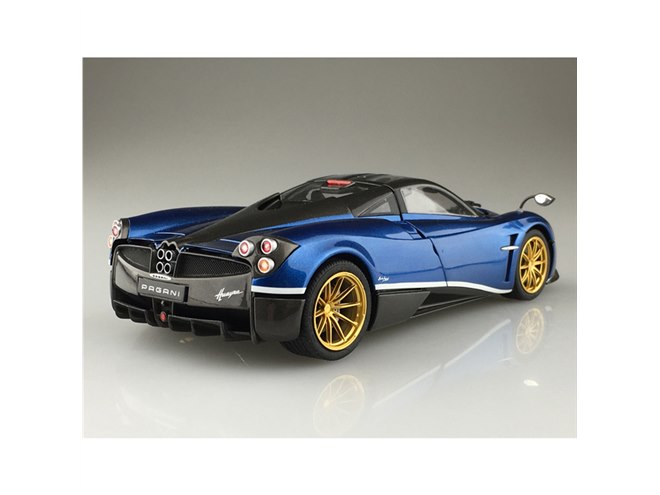 AOSHIMA、パガーニ ウアイラの純正エアロ仕様「パチェットテンペスタ